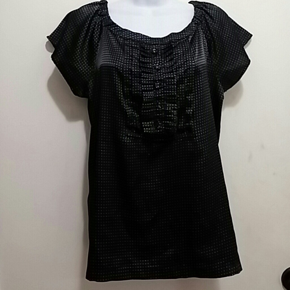 APT 9  sm stretch shoulder ruffle top make offer:)